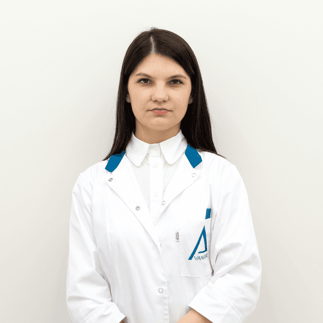  Mihaela Sîromeatnicov